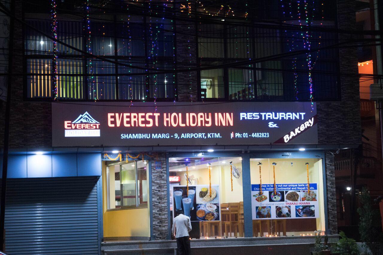 Everest Holiday Inn Catmandu Exterior foto